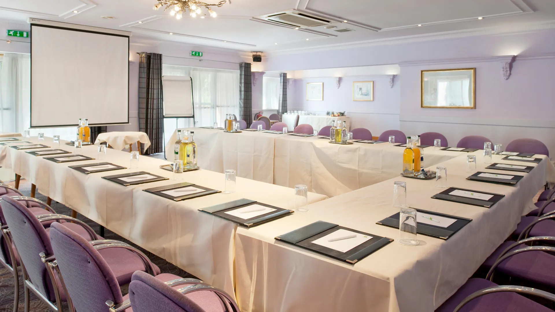 Holiday Inn A55 Chester West By Ihg Northop