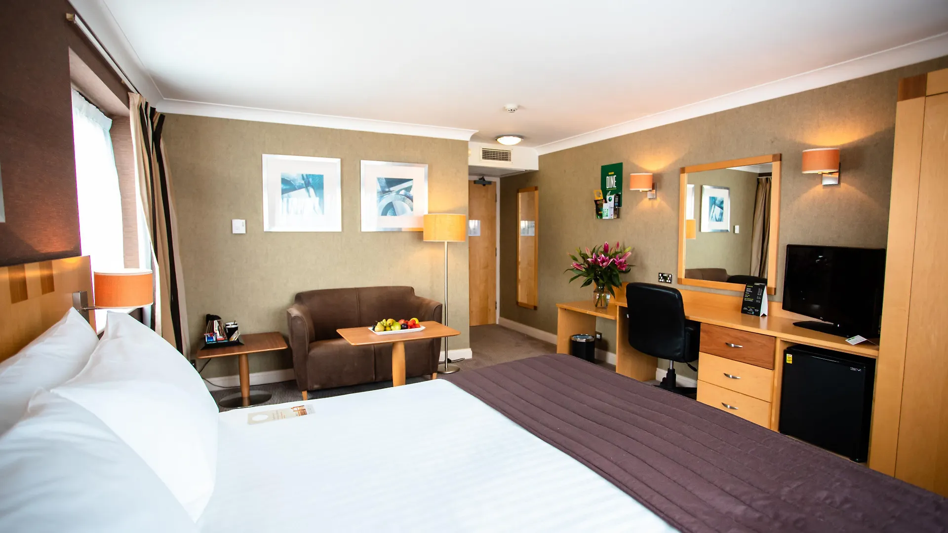 Holiday Inn A55 Chester West By Ihg Northop