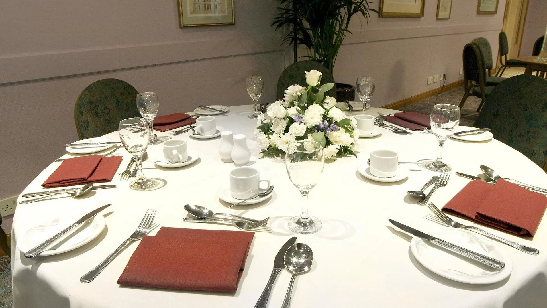Holiday Inn A55 Chester West By Ihg Northop Hotel